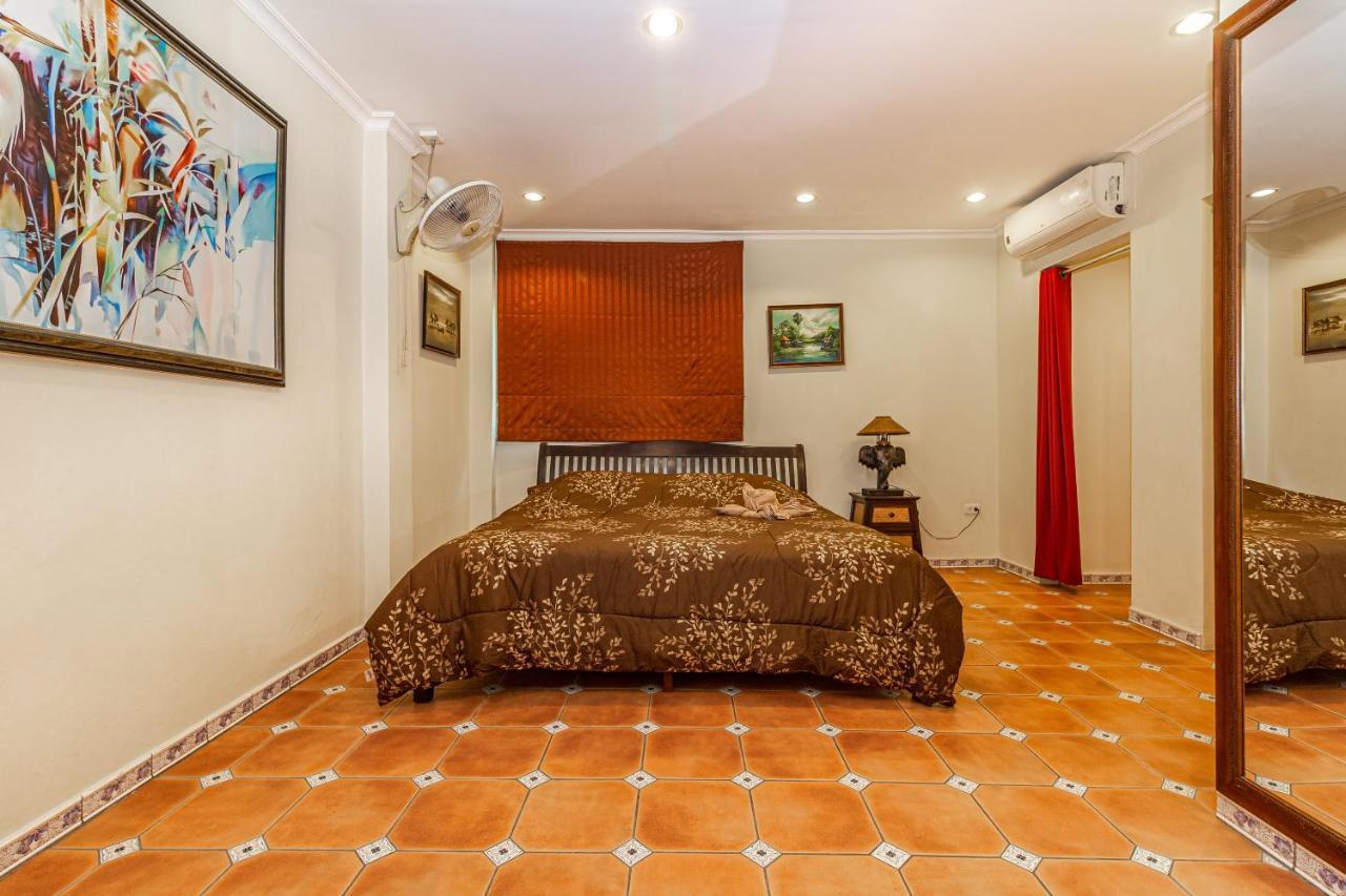 Viewbor Villa - Pattaya Holiday House Walking Street 4 Bedrooms Luaran gambar
